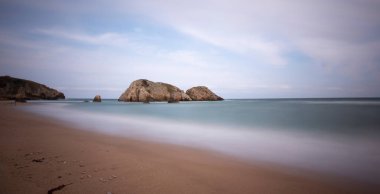 It is about 17 km from Sile. Akakese Village and Akakese Beach, a coastal village