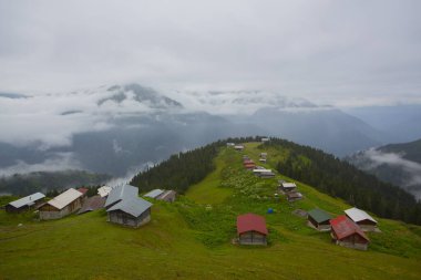 Pokut Plateau and Kakar Mountains are among the most beautiful plateaus of Turkey.