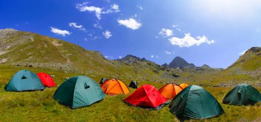 Rize'de Vercenik Dağları ve Kapili gölleri