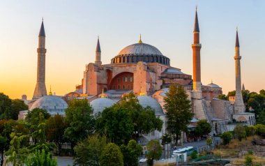 Ayasofya Kubbe ve minareler gün batımında eski İstanbul, Türkiye 'de