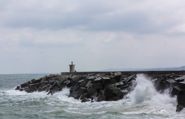 Cape Yason (Turkish: Cape Yason) A very choppy sea photographed with a long exposure technique.Thursday (formerly Vona) district, Ordu Province, Turkey