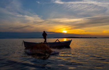 Fisherman of Lake Manyas at work while fishing