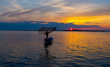 Fisherman of Lake Manyas at work while fishing