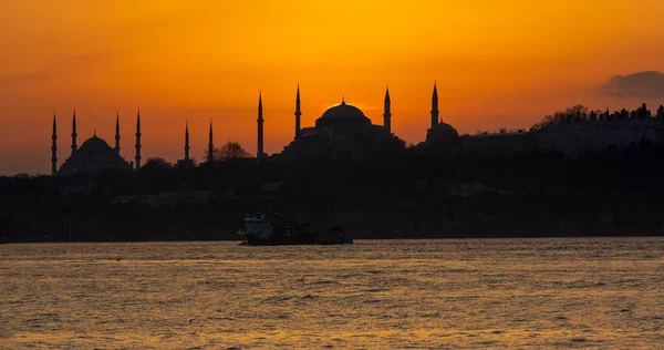 Blue Mosque Hagia Sophia Wonderful Istanbul View Sunset Sun Dancing — Stockfoto