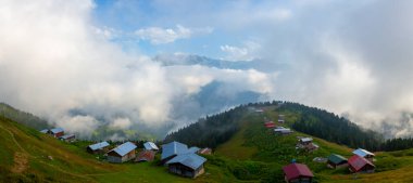 Pokut Platosu Rize Camlihemsin, Pokut Platosu Karadeniz ve Türkiye. Rize, Türkiye.