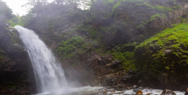 Wasserfallbach Fließt Mächtiger Palovit Wasserfall Kackarlar Provinz Rize Der Türkei — Stockfoto