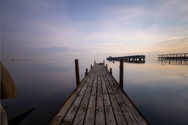 Kocaeli sahil kayalıkları ve deniz kapakları uzun pozlama tekniğiyle vuruldu..