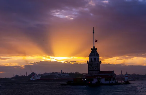 Bakire Kulesi Nde Kutlama — Stok fotoğraf