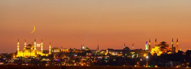 Mavi Cami ve Ayasofya, yarım ay batımı