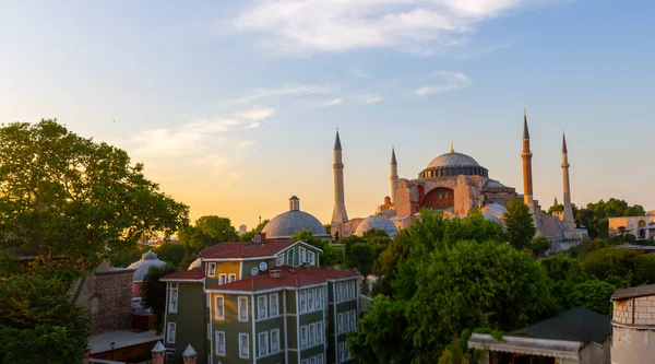伊斯坦布尔的Hagia Sophia世界著名的拜占庭建筑纪念碑 — 图库照片
