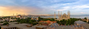 Mavi cami ve Ayasofya hava manzaralı panorama olarak fotoğraflandı
