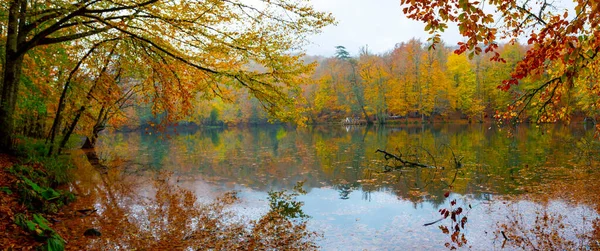 Sedm Jezer Yedigller Národní Park Nejkrásnější Barvy Podzimu Vodopád Byl — Stock fotografie