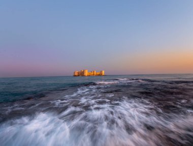 Bakirenin Şatosu (Kiz Kalesi) Mersin Türkiye