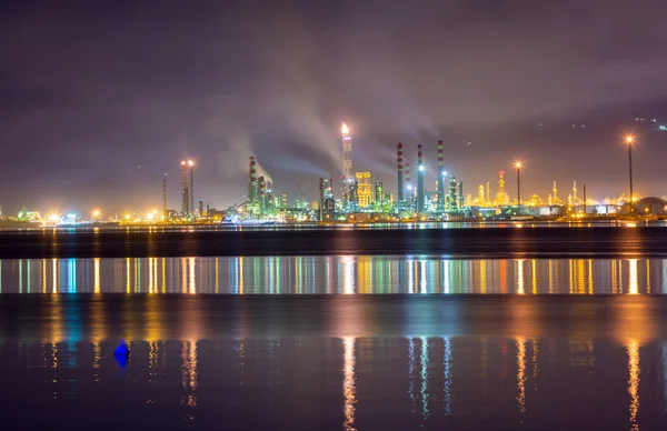 Kocaeli Turquía Refinería Aceite Tupras Vista Desde Costa Degirmendere —  Fotos de Stock