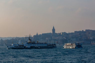 Galata Kulesi, turistlerin gün batımında en çok ziyaret ettikleri yerlerden biri. .