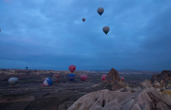 Balónky Letí Cappadocii Greme Úsvitu Cappadocia Známá Celém Světě Jako — Stock fotografie