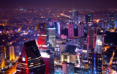 İstanbul Şehir Gece Hava Görüntüsü, Gökdelenler ve Boğaz Köprüsü