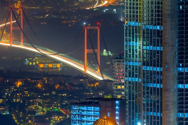 Nocne Zdjęcie Lotnicze Stambule Drapacze Chmur Most Bosfor — Zdjęcie stockowe