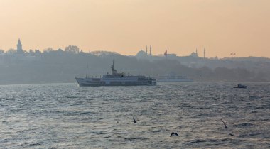 İstanbul 'un en tarihi yerleri arasında farklı ve estetik feribot koleksiyonları