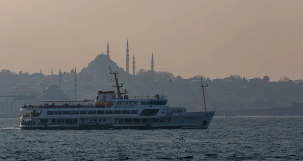 Olika Och Estetiska Färjekollektioner Bland Mest Historiska Platserna Istanbul — Stockfoto