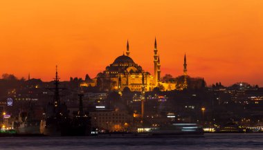 Süleyman camisinin akşam saatleri, İstanbul manzarası mükemmel.