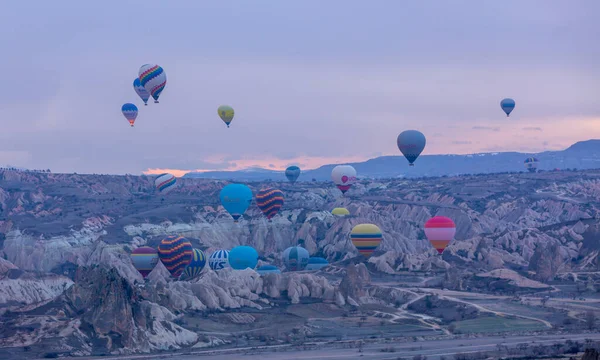 Balon Gorącym Powietrzem Wypełniony Płomieniem Kapadocja Turcja — Zdjęcie stockowe
