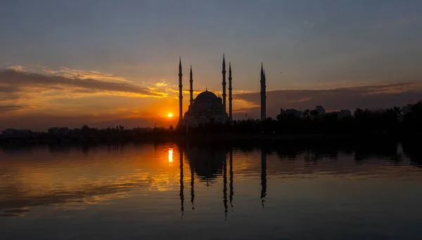 Центральна Мечеть Сабансі Адані Туреччина Річці Сейхан — стокове фото