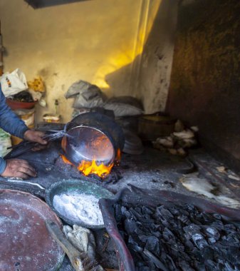 Bakır işçisi ve temizlik bakırı.