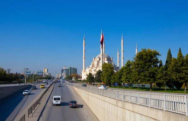 Sabancı Merkez Camii Adana Eski Saat Kulesi Taş Köprü Seyhan — Stok fotoğraf
