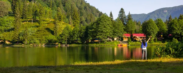Vista Paesaggio Karagol Lago Nero Una Destinazione Popolare Turisti Gente — Foto Stock