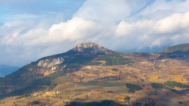 Taurus Dağları ve eteklerindeki yerleşim yerleri