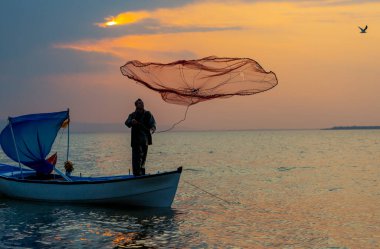Geleneksel evler ve eski taş köprüler, Rize - Türkiye