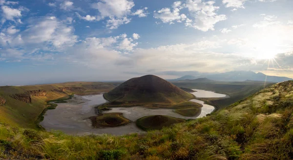 Lago Meke Lago Cráter Compuesto Por Dos Lagos Anidados Ubicados — Foto de Stock