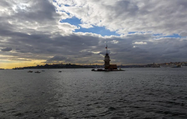 Fiery Sunset Bosphorus Famous Maiden Tower Kiz Kulesi Also Known —  Fotos de Stock