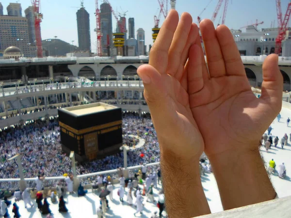 Muslims Praying Open Hands Holy Place Kaaba — Stock Photo, Image