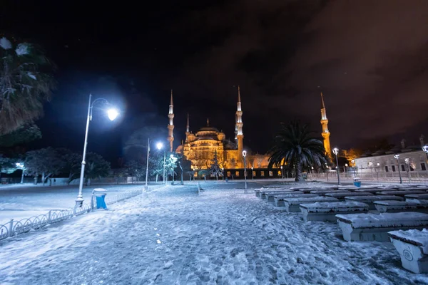 Голубая Мечеть Мечеть Султанахмет Зимний День Снегом Стамбуле Турция Местные — стоковое фото