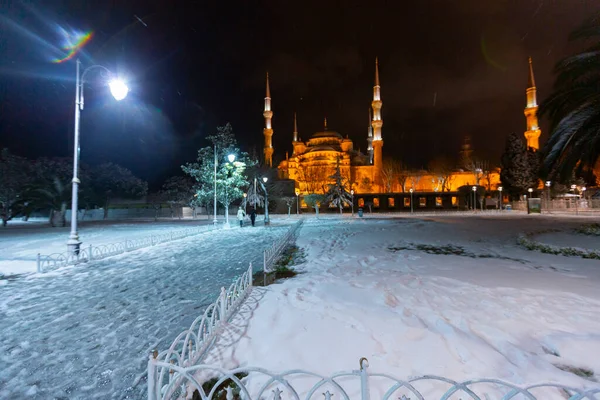 Mesquita Azul Mesquita Sultanahmet Dia Inverno Com Neve Istambul Turquia — Fotografia de Stock