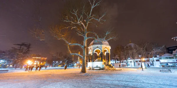 Den Blå Moskén Sultanahmet Moskén Vinterdagen Med Snö Istanbul Turkiet — Stockfoto