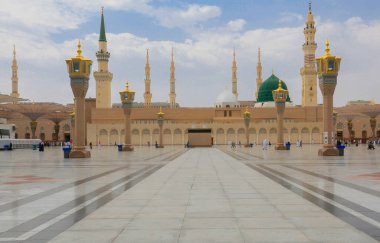 Al Mescidi ve Nabawi Medine Büyük Camii