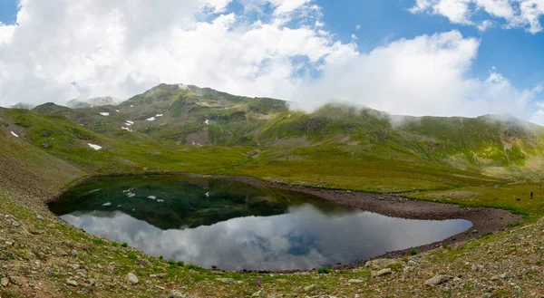 Ispir Seven Lakes Erzurum Turkey Ispir Seven Lakes位于Erzurum以北的Spir 它由11个火山口湖组成 湖面离大海有3500米高 — 图库照片