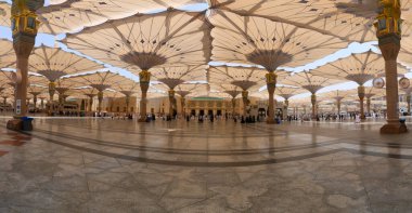  Al Mescidi ve Nabawi Medine Büyük Camii