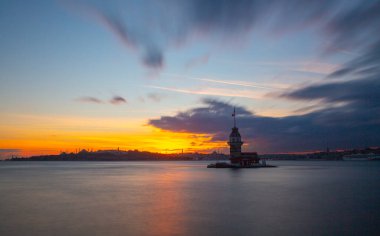 Maiden 's Tower, Nd 10 dur filtresi ile uzun süre fotoğraflandı, fantastik görüntüler elde edildi, artık Maiden' s Tower yok, fotoğraflar arşiv..