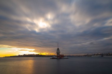 Maiden 's Tower, Nd 10 dur filtresi ile uzun süre fotoğraflandı, fantastik görüntüler elde edildi, artık Maiden' s Tower yok, fotoğraflar arşiv..