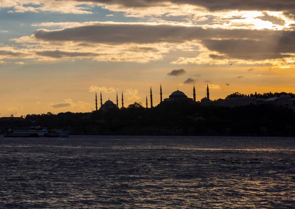 Самый Красивый Пейзажный Силуэт Истанбула — стоковое фото