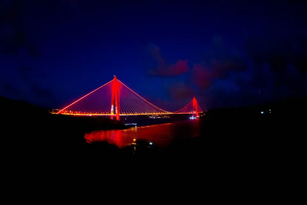 Явуз Султан Селим Мост Стамбуле Турция Вечернем Освещении Босфорский Мост — стоковое фото