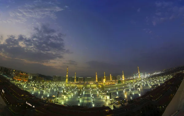 Masjid Nabawi Mosk Beautiful Sunset Cloud メディナサウジアラビア — ストック写真