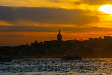 İstanbul 'da İstanbul' da Galata Kulesi ve Bakire Kulesi gezisi