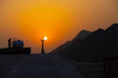 Kutsal Mekke şehrinde gün doğumu