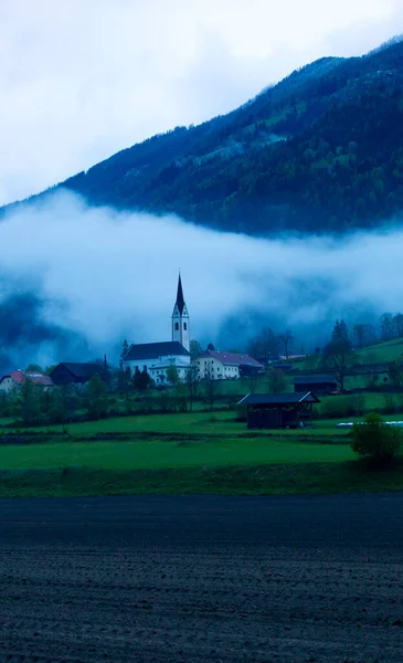 Malý Kostel Údolí Rakousku — Stock fotografie