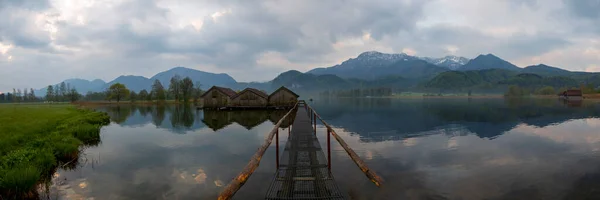 Idyllic Morning Sun View Bavarian Kochelsee — 图库照片